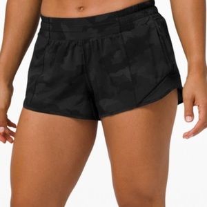 Hotty Hot Low-Rise Lined Short 2.5” Black Camo size 10